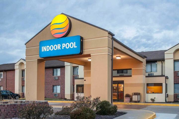 Quality Inn & Suites Boonville - Columbia