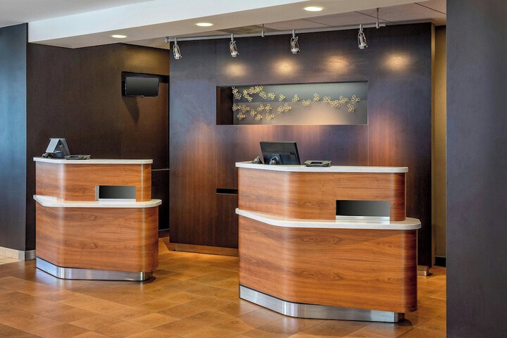 Courtyard by Marriott Boston Andover
