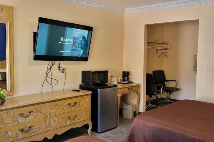 Room 51 of 71
