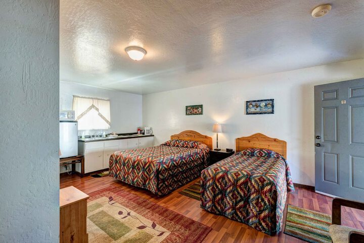 Room 17 of 31