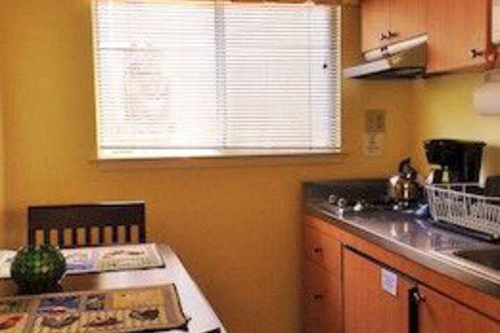Edgemere Cottages