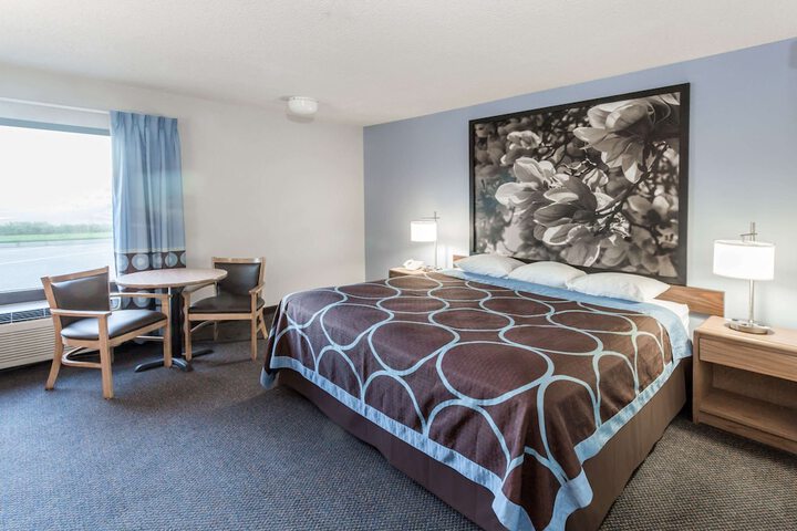 Room 16 of 20