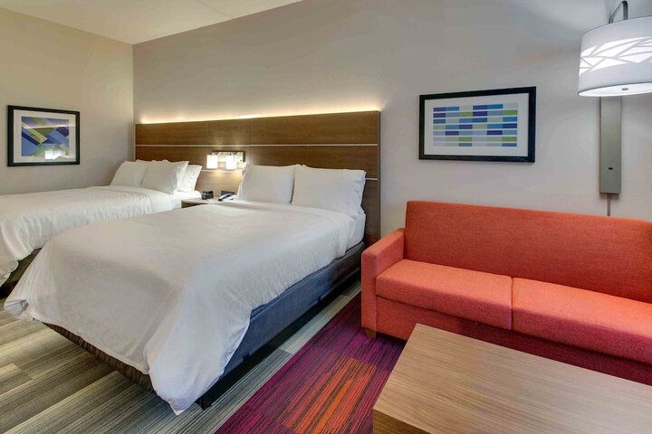Room 34 of 67