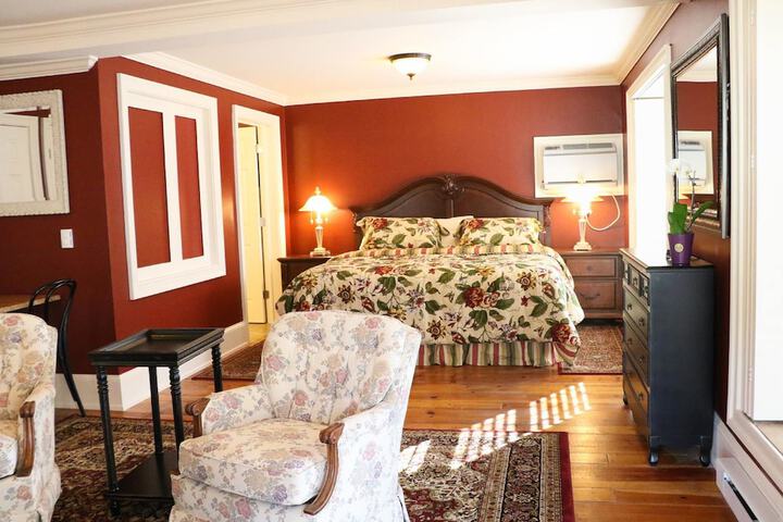 Room 9 of 117