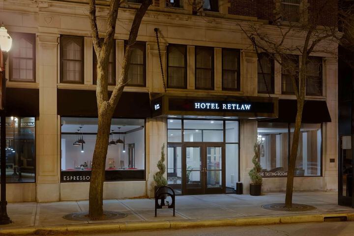 Hotel 4 of 27
