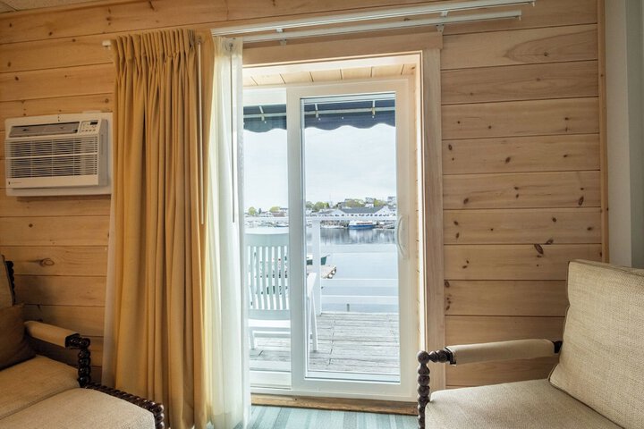 Boothbay Harbor Inn
