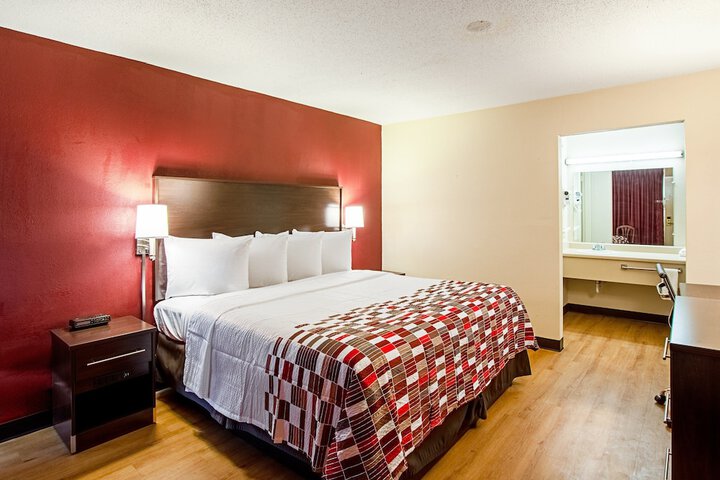 Room 18 of 29