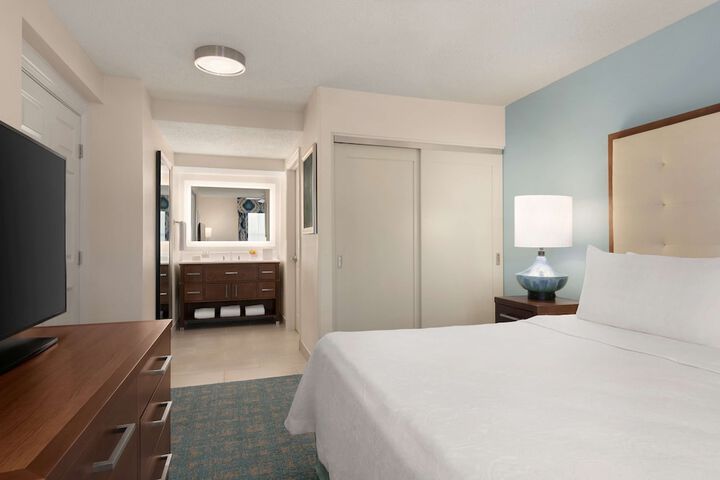 Room 17 of 51