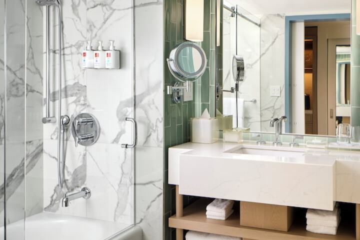 Loews Miami Beach Hotel – South Beach