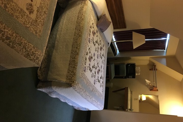 Room 12 of 21