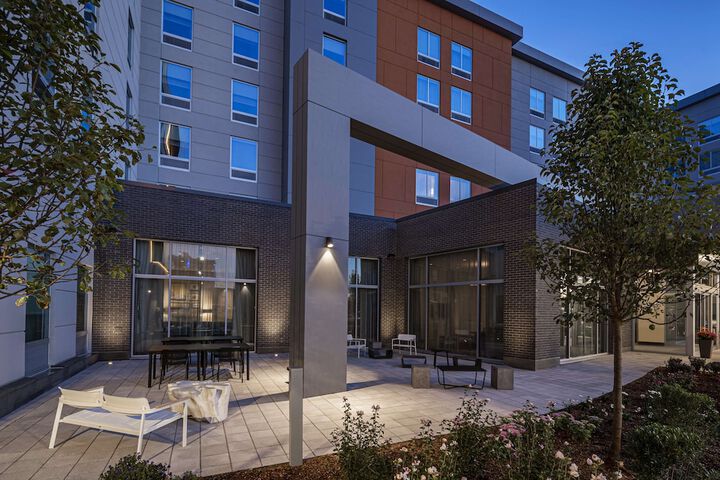 Terrace/Patio 29 of 31
