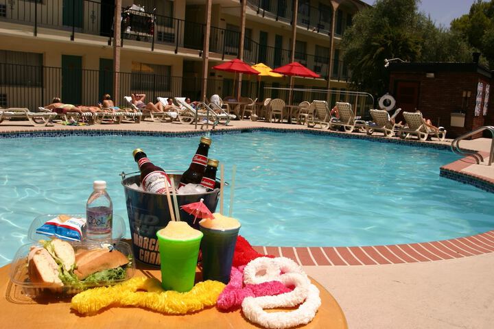 Pool 4 of 46