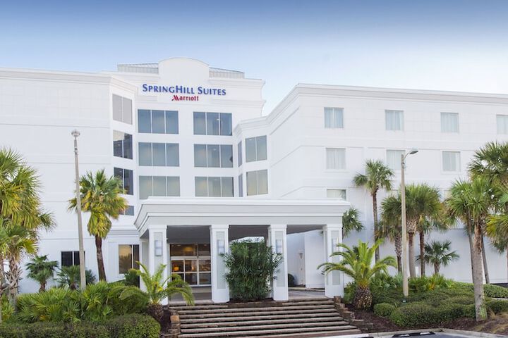 Hotel 6 of 78