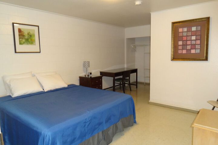 Room 11 of 68