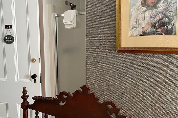 Room 69 of 74