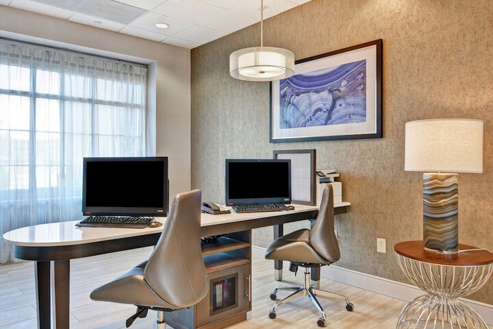 Business Center 53 of 54