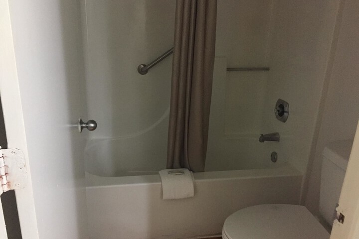 Room 21 of 39