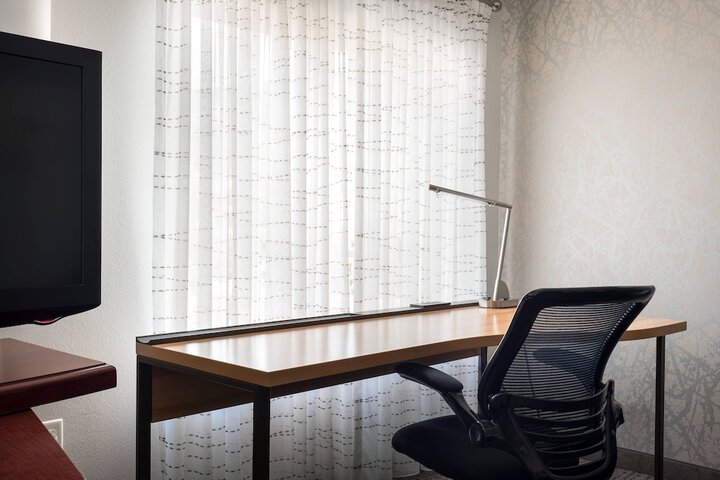 Room 43 of 60