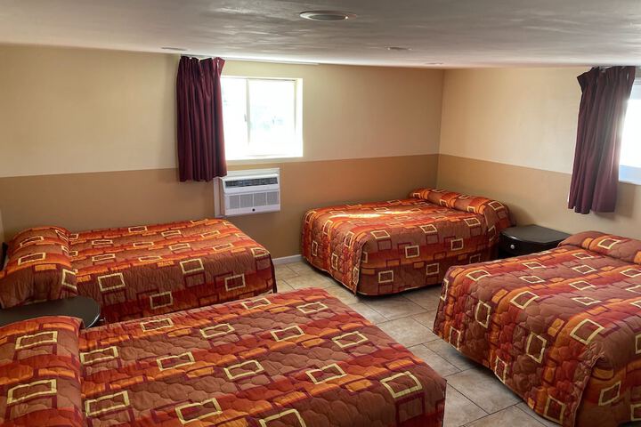 Room 115 of 135