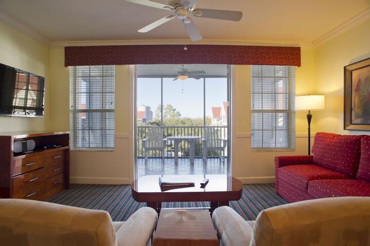 Room 33 of 53