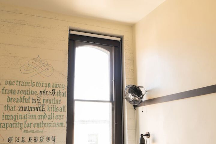 Room 8 of 31