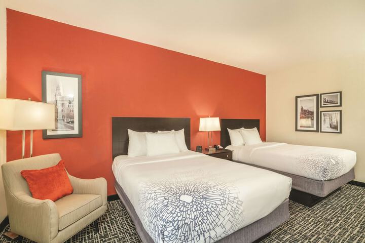 Room 12 of 33