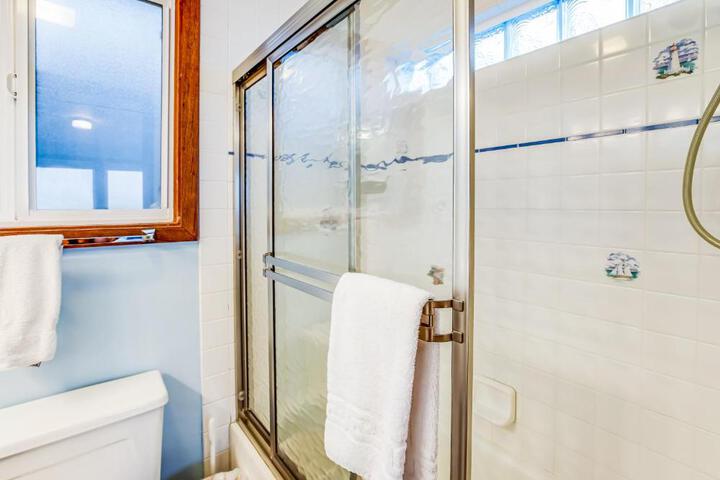 Blue Sea Oceanfront Cottage
