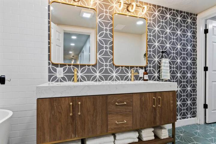 Modern Sugarhouse Condo Near Ski & Downtown