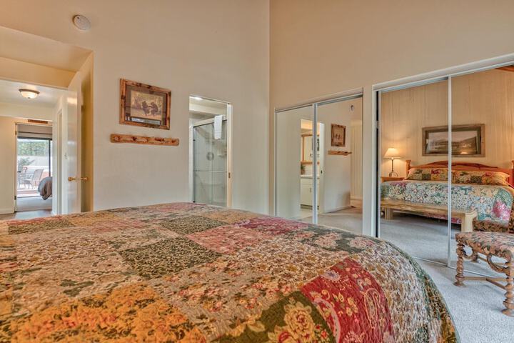 Room 42 of 61