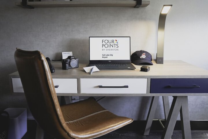 Room 12 of 66
