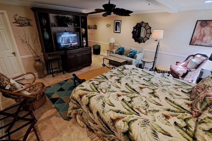Room 114 of 159