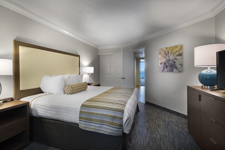 Room 32 of 64
