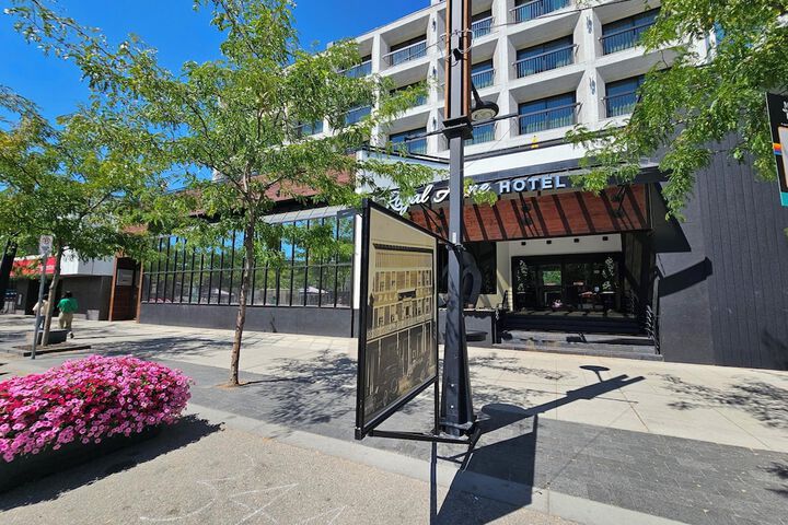 The Royal Anne Hotel