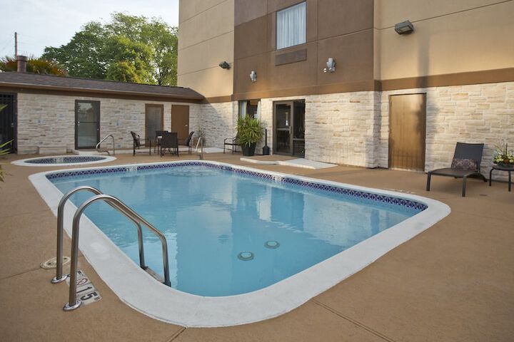 Holiday Inn & Suites Spring- The Woodlands Area by IHG