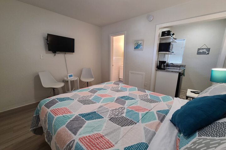 Room 82 of 166