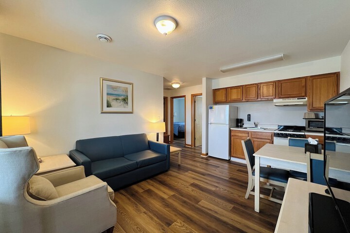 Mariner Inn and Suites