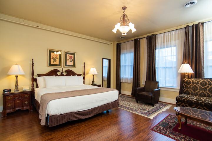 Room 15 of 40
