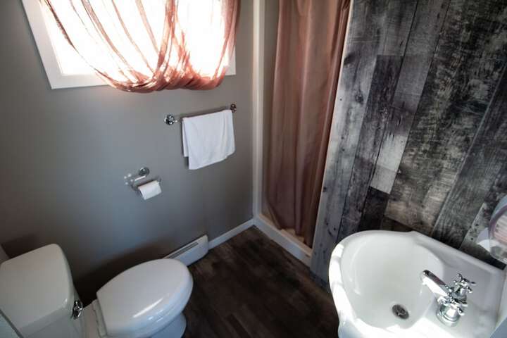 Room 55 of 102