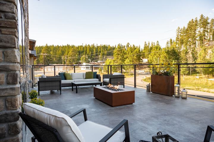 Terrace/Patio 13 of 13