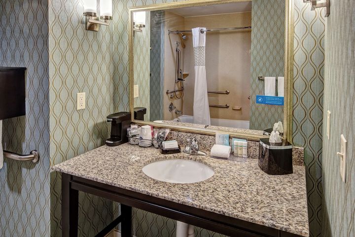 Hampton Inn & Suites Clarksville