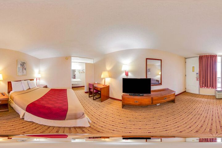 Room 46 of 65