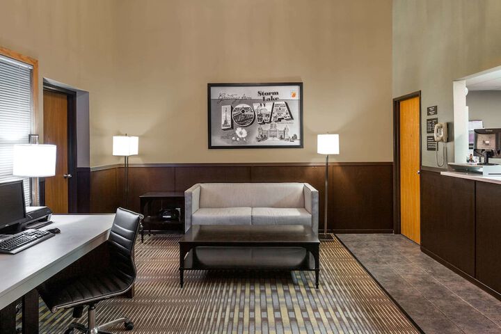 Hotel Interior 5 of 17