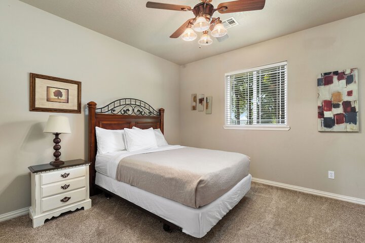 Candlewyck Cove Resort