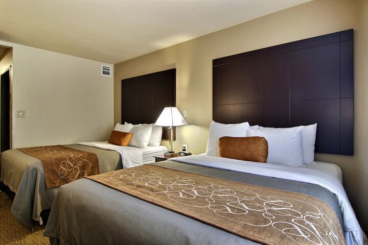 Room 30 of 44