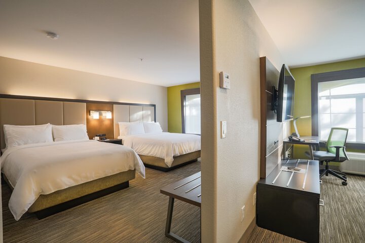 Room 36 of 47