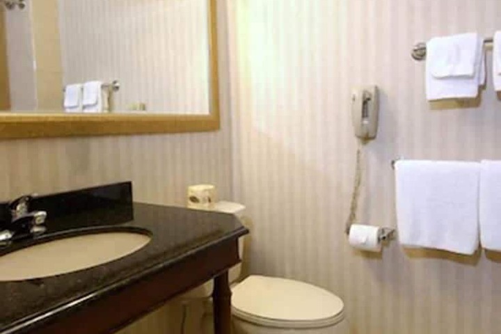 Rockville Centre Inn