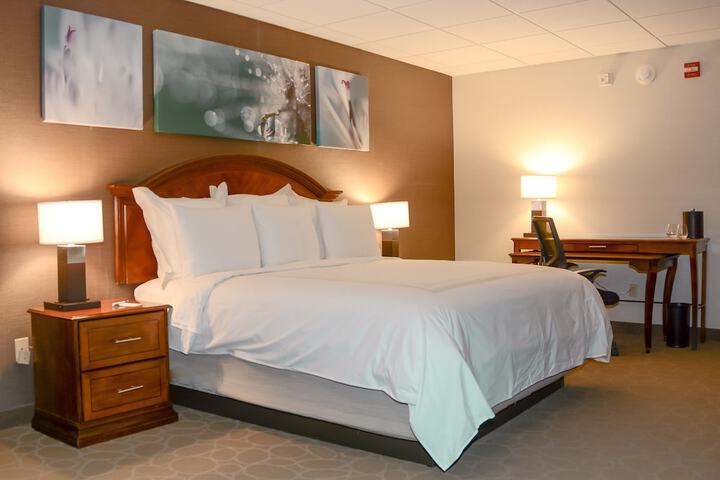 Room 46 of 112