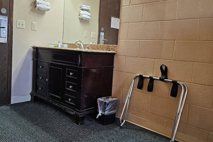 Room 40 of 62