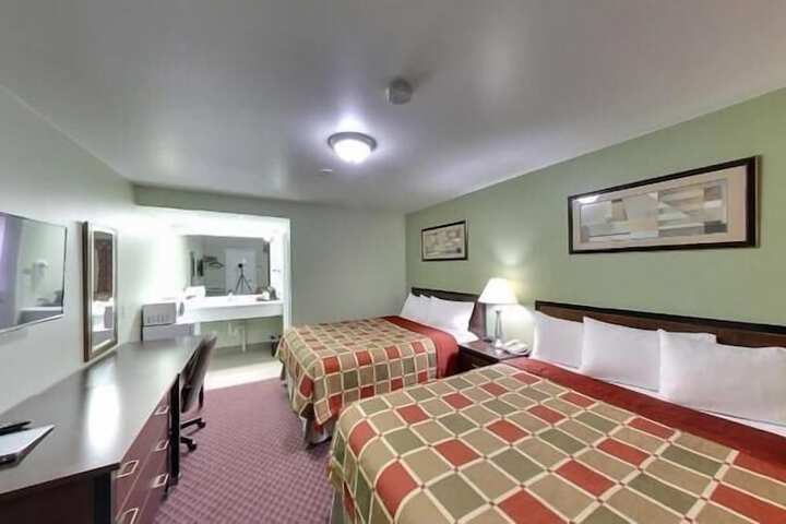 Room 20 of 71