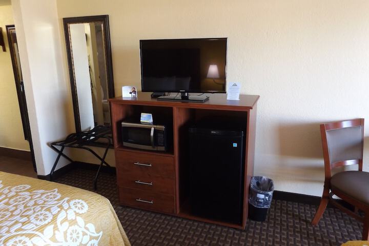 Room 16 of 53